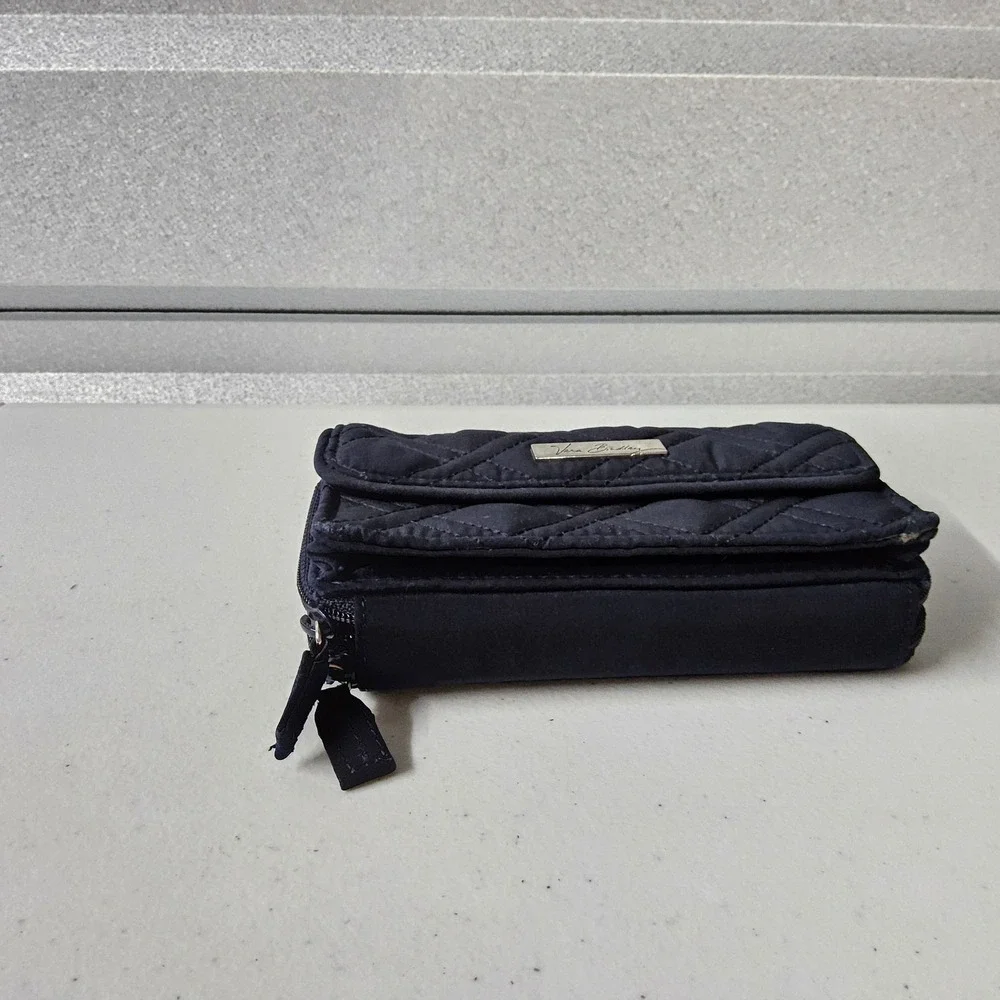 Vera Bradley Wallet Clutch Quilted‎ Zip Around Card Holder Navy Blue - Picture 4 of 12